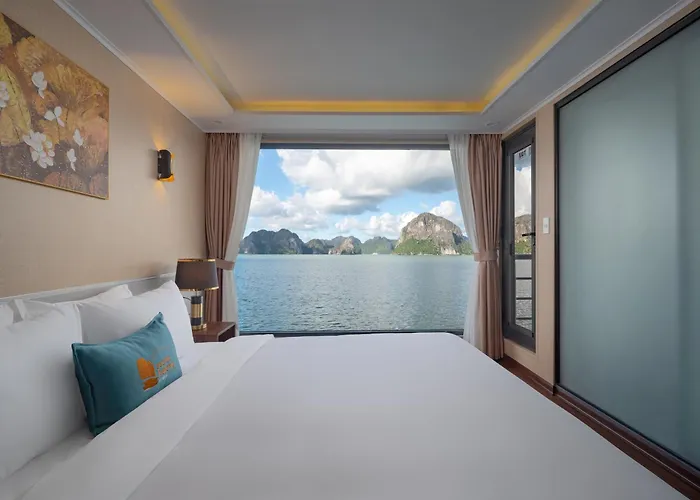 Secret Cruise * Hạ Long