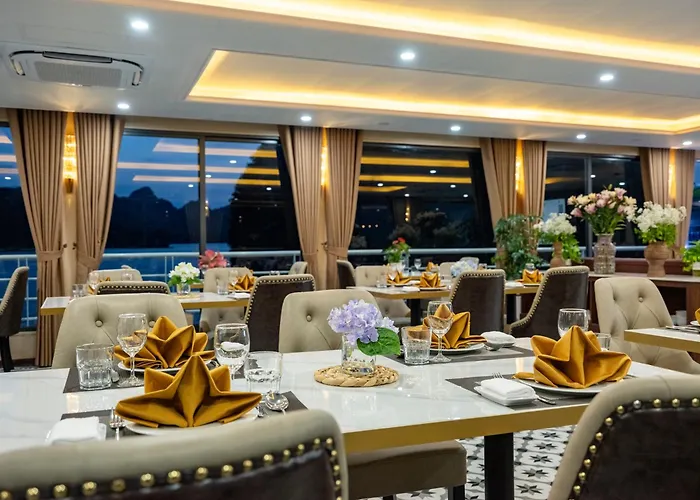 Secret Cruise Botel Hạ Long